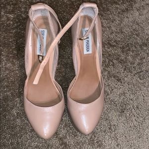 Steve Madden Nude Pump